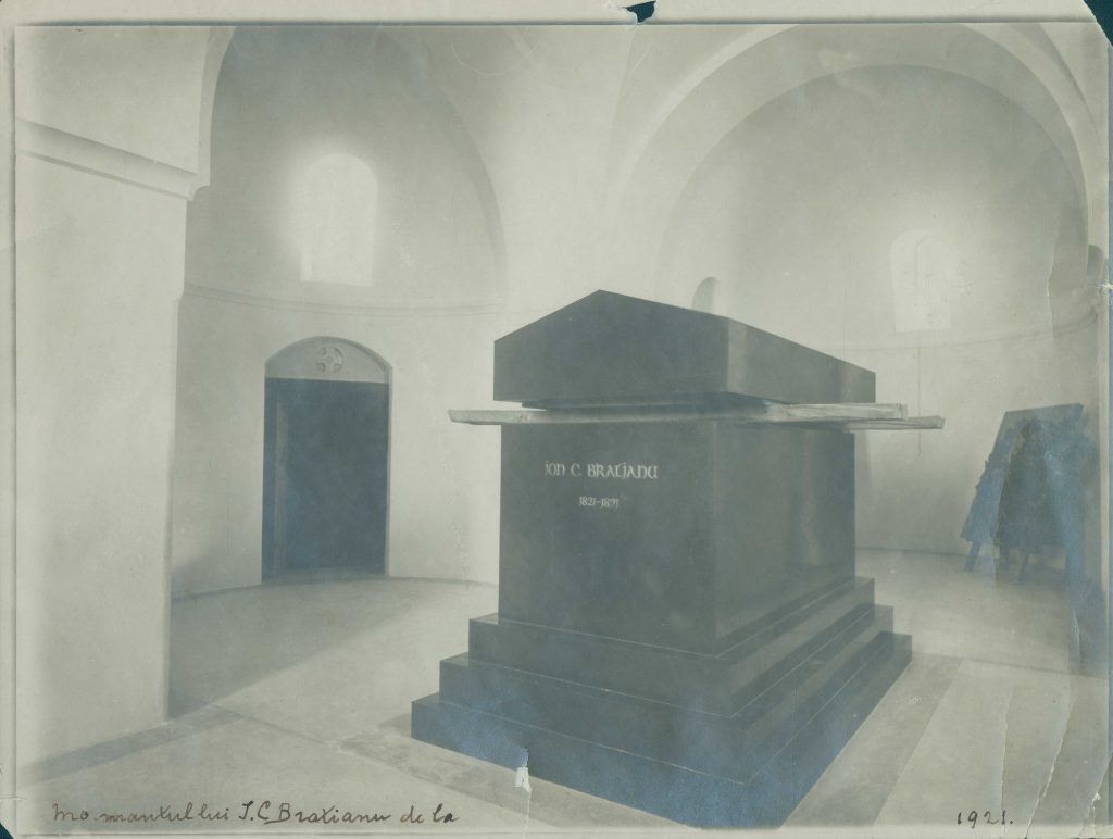 Mormântul lui I.C. Brătianu