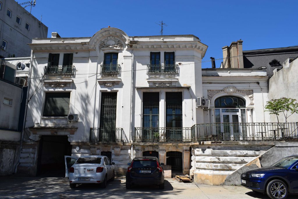 Casa Dinu Brătianu, intrare secundară, 2021 (Arhiva I.N.P.)