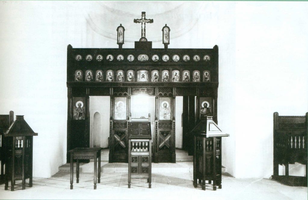 Interior capela Florica, altar