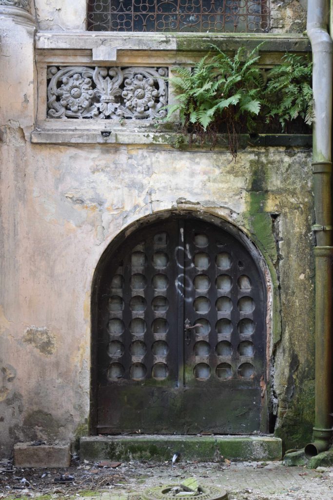 Casa IIC Brătianu, intrare, Arhiva INP, 2021