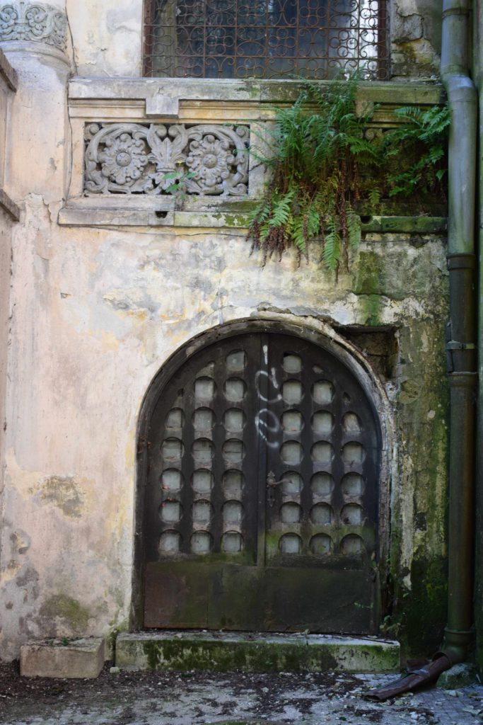 Casa IIC Brătianu, intrare pivnita, Arhiva INP, 2021