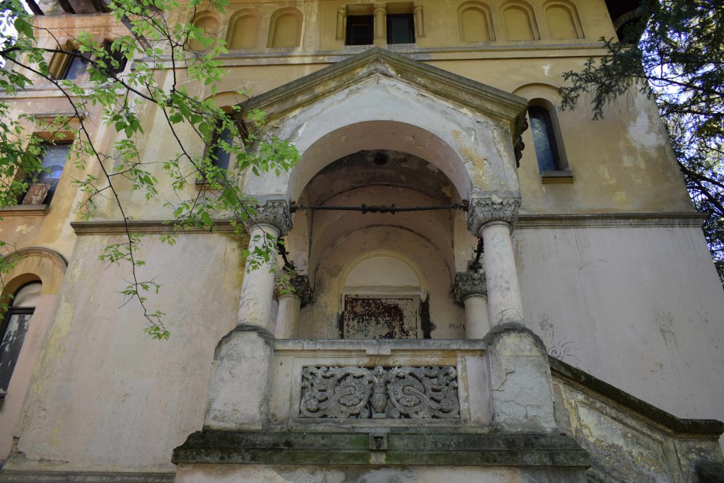 Casa IIC Brătianu, pridvor mic, Arhiva INP, 2021
