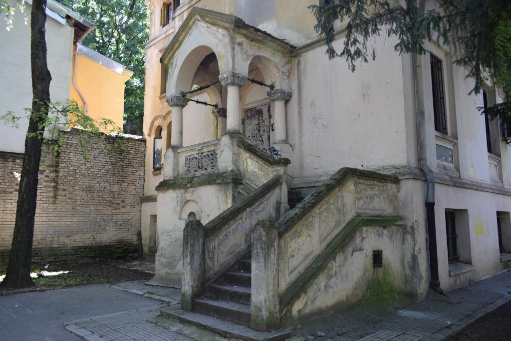 Casa IIC Brătianu, scara de intrare, Arhiva INP, 2021